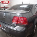 Equipo de GNC con cilindro de 90 litros.